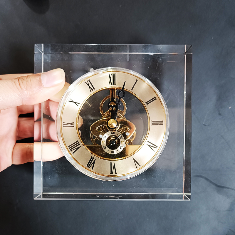 Accessories For Your Gaming Room - นาฬิกาตั้งโต๊ะคริสตัลเงียบสงบ หรูหรา สไตล์นอร์ดิก นาฬิกาตั้งโต๊ะสำหรับตกแต่งห้องนอน ห้องเล่นเกม เฟอร์นิเจอร์และของตกแต่ง
